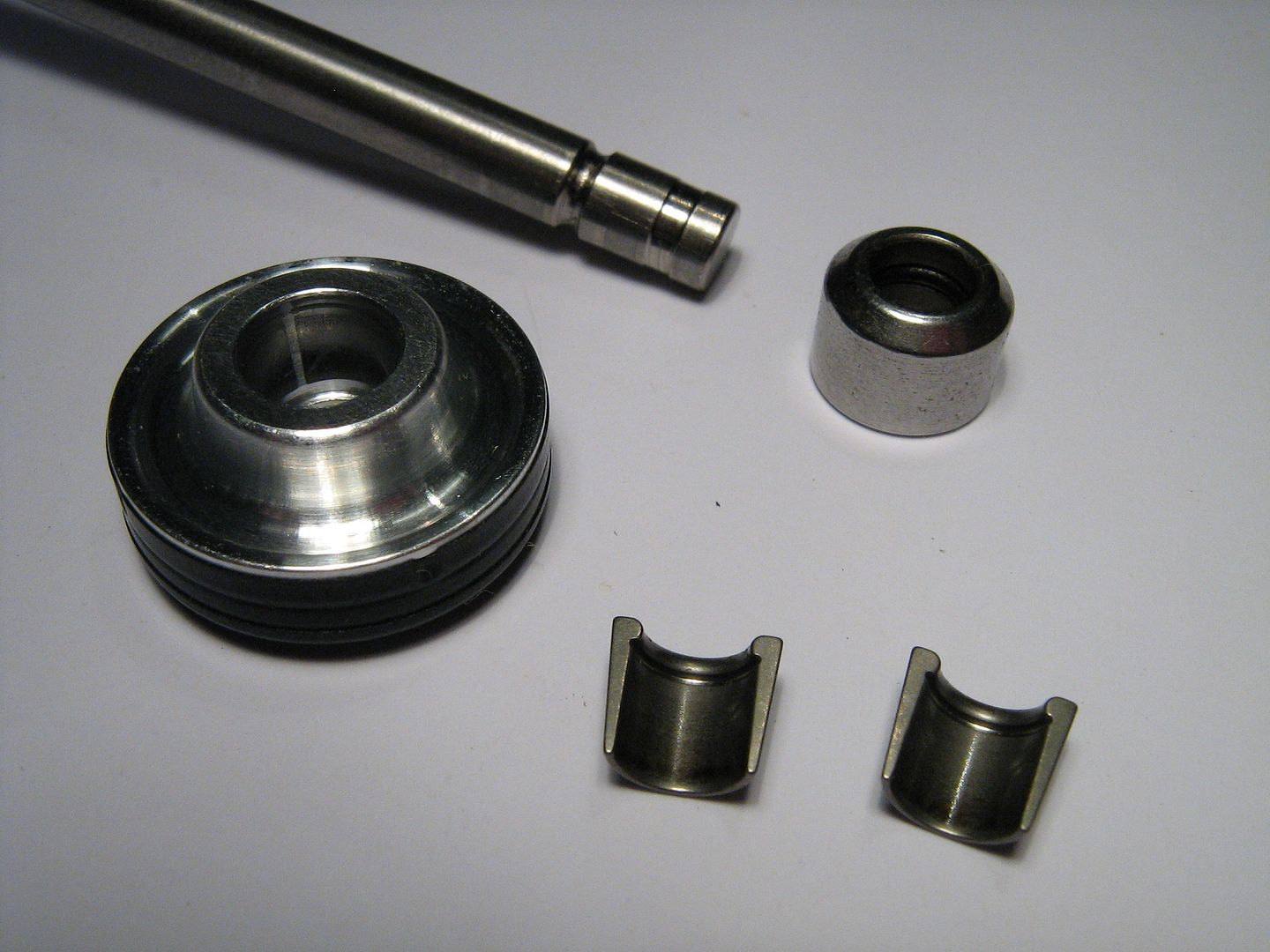 F1 Pneumatic Valve Spring, a closer look